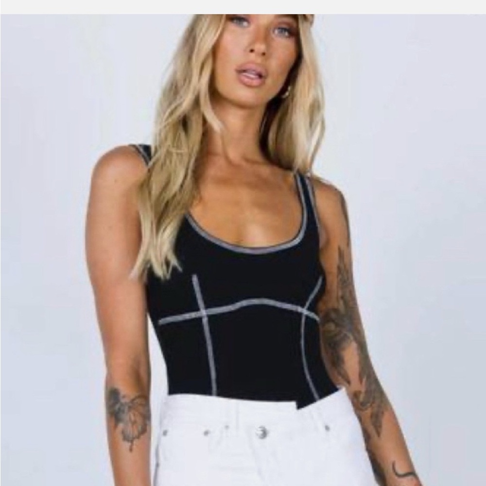 3 for $15 🦋🦋 Mixed Threads black with white stitching bodysuit